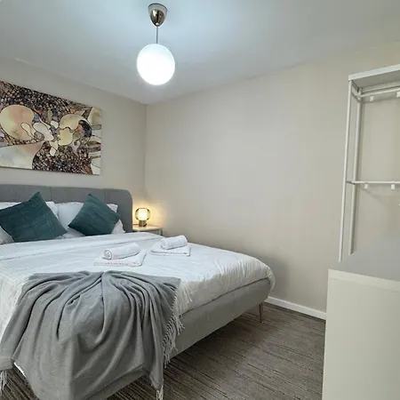 S Style - Coresi Appartement